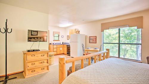 Bright Davis Escape with Screened-In Porch! - Foto 2