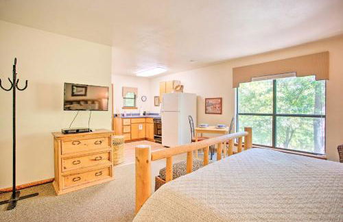 Bright Davis Escape with Screened-In Porch! - Foto 2