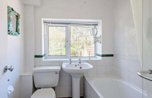 4 Bed in West Holme DC204 - Photo 4