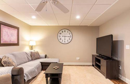 Cozy Country Poolside Getaway, 2BR, Near ATL - Foto 21