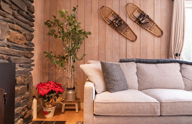 Classic Stowe Ski 3 Bedroom Chalet by RedAwning - Photo 24