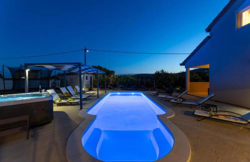 Beautiful Holiday Home "Villa Luka" - Foto 62