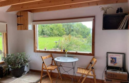 The Cabin at Shambala- now with sauna available to book! - Foto 6