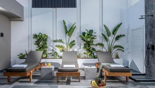 Maison Aqua Suite with Private mini pool jacuzzi - Photo 3, Garden, sunbed