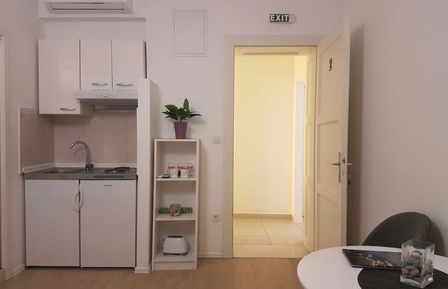 Studios IM - Photo 19