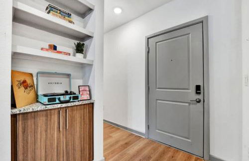 Near CU and minutes to DT gym pool hammock - Foto 15