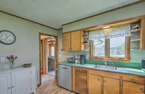 Tasteful Country Home on 5 Acres about 3 Mi to Lake! - Foto 13