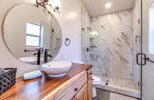 Hike and Snow Play! Overgaard Home with Fireplace - Foto 12