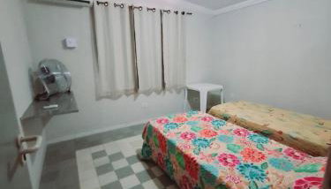 CASA - localizada no centro de Campo Grande - 2 quartos com ar e garagem para 2 carros - Foto 3