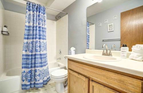 Witches Hollow Pet-Friendly Retreat Near Airport - Foto 43