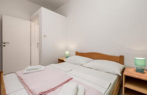 Awesome Apartment In Lukovo Sugarje - Foto 35