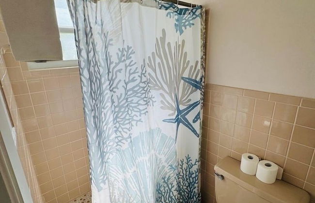 763 North Shore Downstairs 3 Bedroom Apts by RedAwning - Foto 8