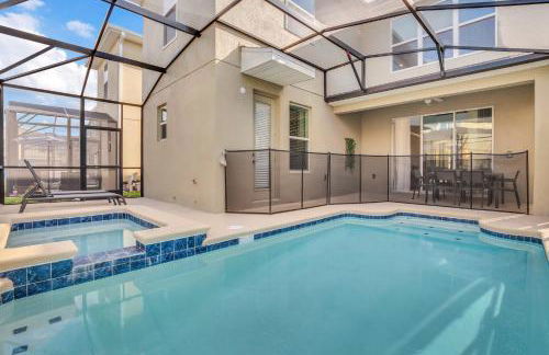 5BR Family Haven Near Disney with Private Pool - Foto 45
