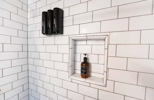 Spring Dream 2BR Apt with Parking in the Heart of DT - Foto 20