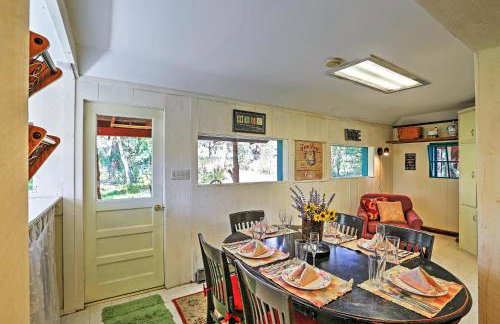 Quiet Durango Farmhouse with Beautiful Yard and Gazebo - Foto 10