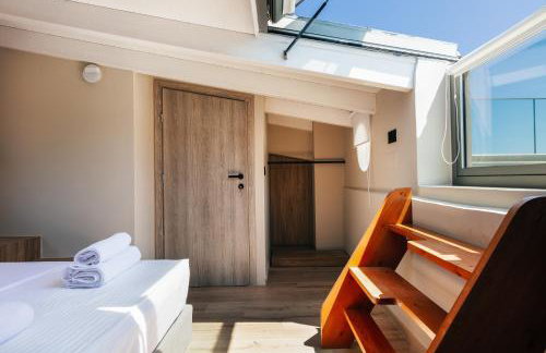 Isla Villas & Suites - Photo 43