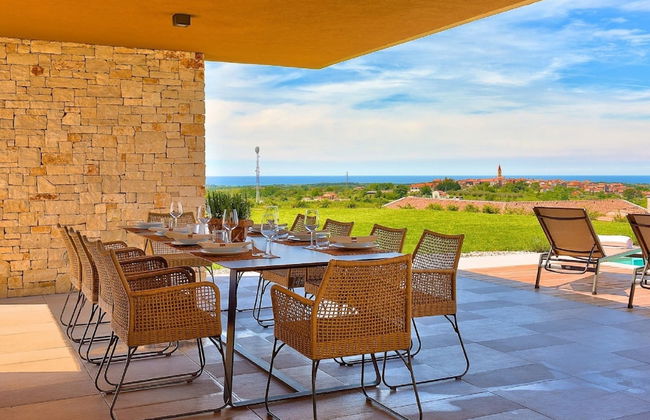 Enticing Holiday Home in Brtonigla with Hot Tub - Photo 27