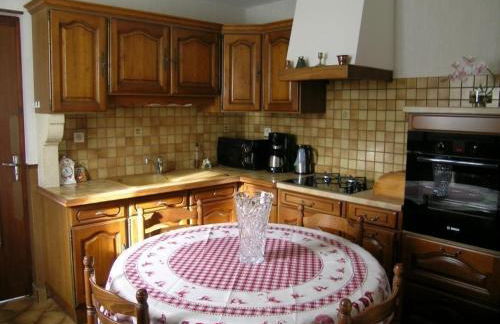 Grande maison à Saint-Pourçain avec piscine, sauna et WiFi - FR-1-489-60 - Foto 10