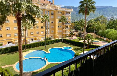 Bonito apartamento en Denia con piscina y vistas - Foto 1