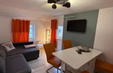 Ferienwohnung im Fachwerkhäuschen Nähe Edersee mit 2 Schlafzimmern, Terrasse, Parkplatz - Wohnung 1 - Foto 3