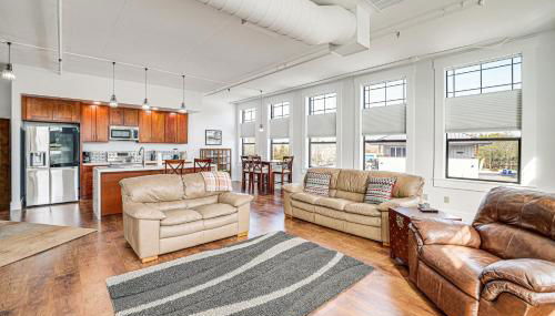 Modern Blaine Condo Rental Less Than 1 Mi to Boat Harbor! - Foto 1