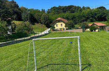 Ruralna kuca 'Villa Zagorka' za odmor sa bazenom i bočalištem - Foto 23