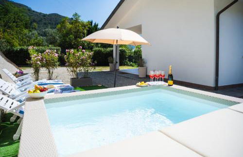 Lovely cosy villa, jacuzzi, nature - Foto 8