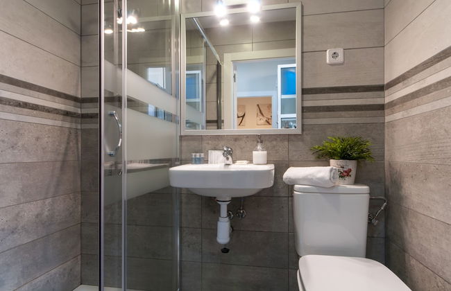 Lovely and Central 4 BR Apartment - Photo 42