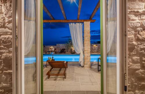 Villa Cavalleria Rusticana with heated pool and vineyard - Photo 20