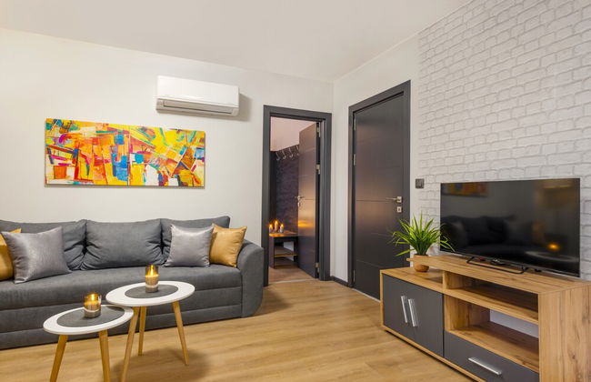 Best Guest 2 Apartments - Photo 18