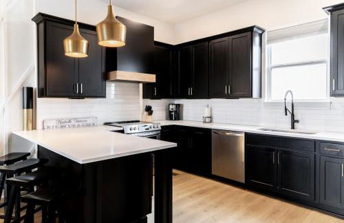 Diamond Retreat Townhome with Garage 3 mi to Downtown - Foto 9