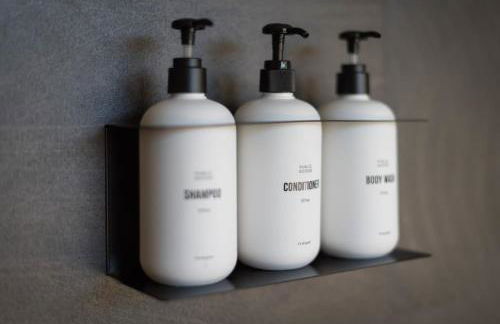 Skyline Ridge- Modern Residence w Sprawling Views - Foto 37