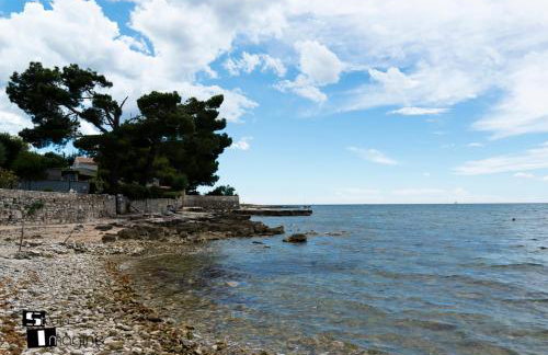 Charming stone cottage by the sea - Foto 24