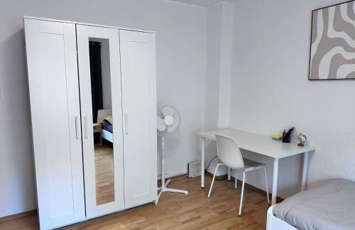 RtR Herne - For up to 5 Guests - 3 Bedrooms - Parking - Modern - Central - Fully Equipped - Foto 7