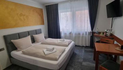 Doppelbett - Gästezimmer - 11min von Gießen 8,4km in Fernwald-Steinbach - Foto 3