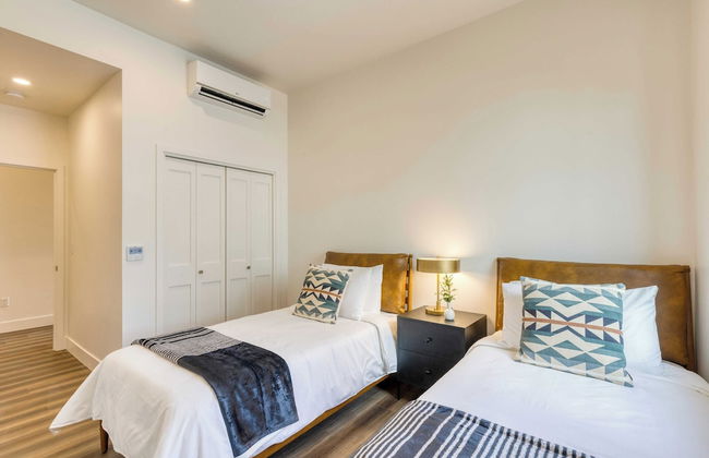 Sleeps 40! 8 Modern Units/20 Bdrs w/ Deck+hot Tub, 10mins to Downtown & Old Bend - Photo 32