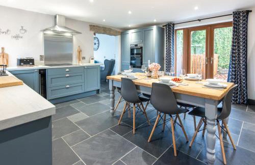 3 Bed in Whitstone oc-l29237 - Photo 6