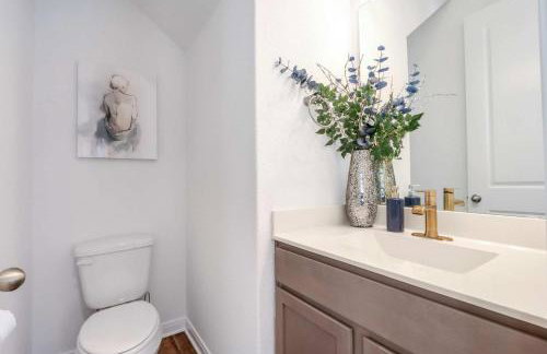 Gorgeous 2 BDR Cottage Minutes to Everything Nbtx! - Foto 30