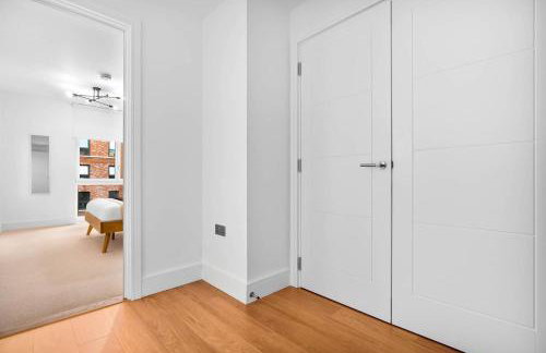 Luxury Apartment - Balcony - City Centre - Fast WiFi - Netflix 403D - Foto 44