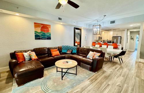 Vacay Vibes-2 Pools, Pickleball, Coffee Bar, 2 Jacuzzis, Food Truck - Foto 6