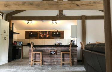 Trelaske Mill Cider Barn-with Hot Tub, Fire Pit BBQ - Foto 11