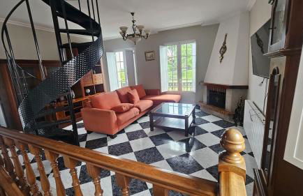 Casa con encanto amplios jardines al lado de la playa - Foto 40