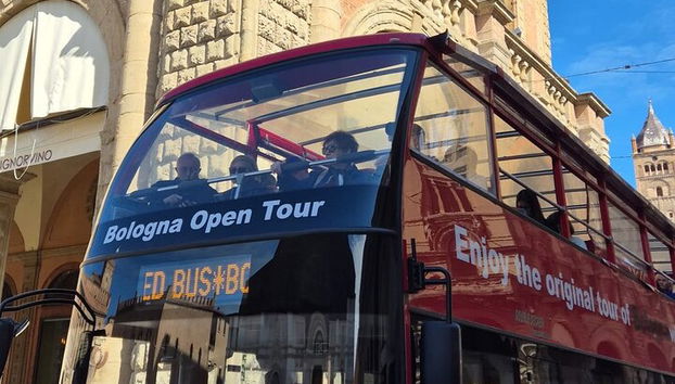 Bologna Open Bus skip the line & Food Tasting - Photo 4