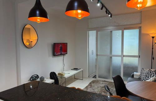 Camboinhas - Piscina e Garagem na Rua da praia - Foto 3