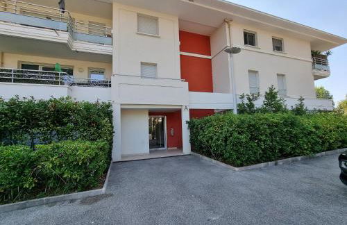 Mandelieu vacances RDC jardin, piscine, parking 2 chambres - Foto 32