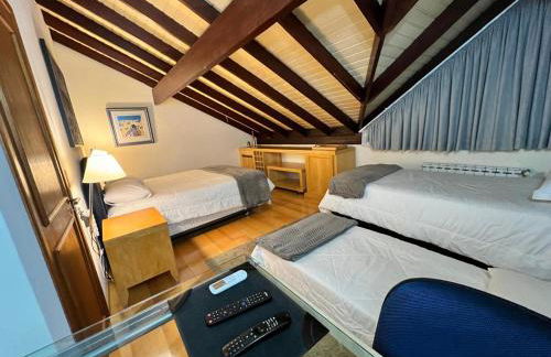 3 suites com Jacuzzi e Lareira - Duplex perto do Centro - Foto 60