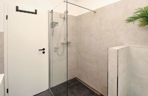 LIGHTPLACE - Moderne Apartments in Braunschweig - Balkon - Netflix - Am Kanal - Foto 47