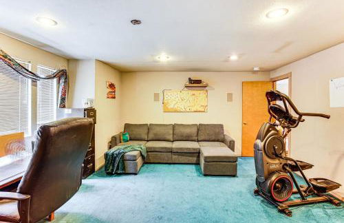 Home Theater and Large Backyard Deck Tacoma Abode! - Foto 14