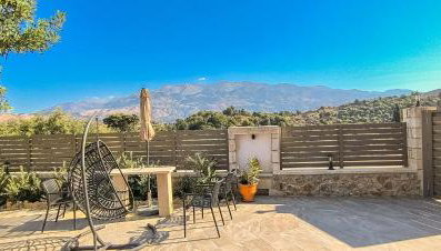 Achlades The Mountain Paradise Villas - Suite with a Private Jacuzzi, Pool, and a Balcony with an Amazing View! - Foto 3