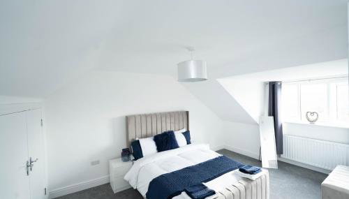 Entire Modern Home with Private Parking for 6/8 Persons - Foto 4